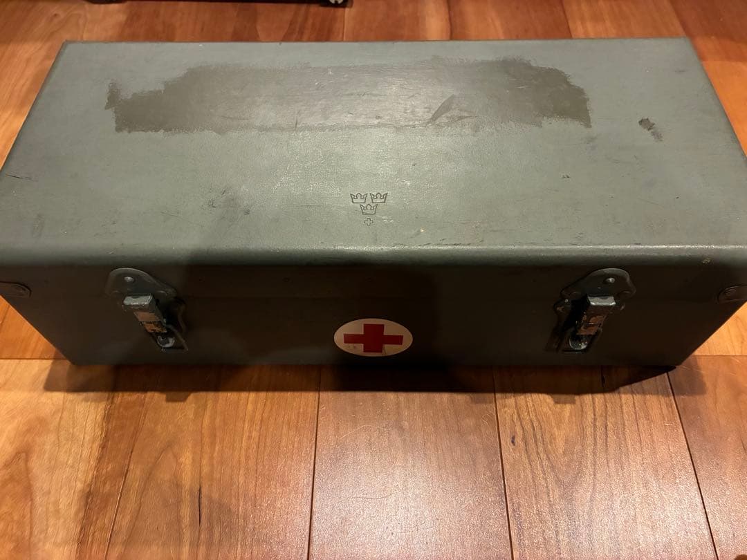 スウェーデン軍メディカルペーパーボックス ビンテージ