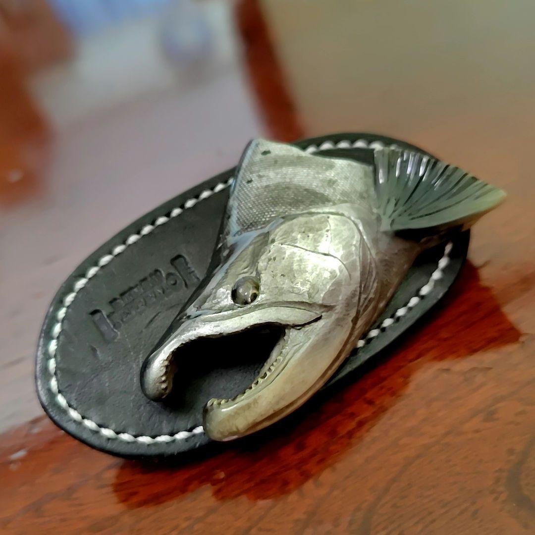 YUTA様 吉田光　モノトーンヤマメ　ブローチ中古品