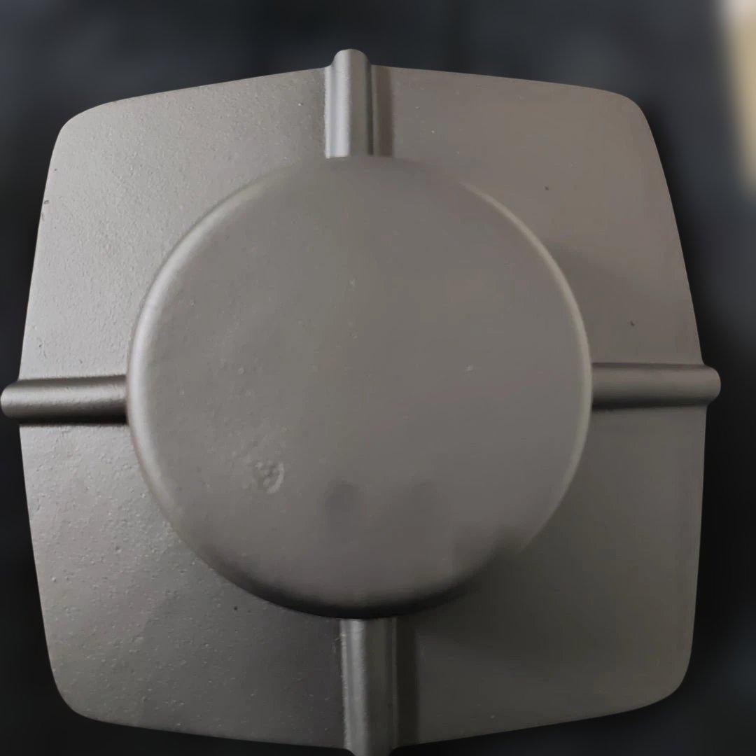 南部鉄器の「四角お座敷天ぷら鍋」 岩手県の伝統工芸品である南部鉄器の製品