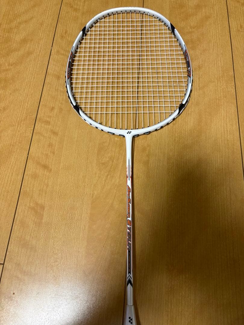 Arc Saber 8 Tour バドミントンラケット