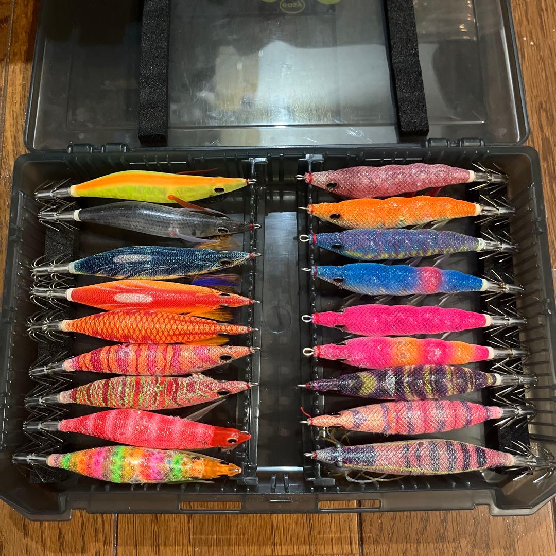 デュエル　パタパタ　エギ　3号　18本セット　デュエルのケース付き！