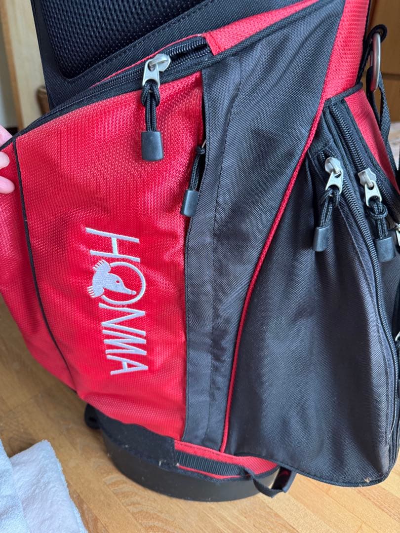 HONMA スタンド付キャディバッグ 赤黒　スタンド付