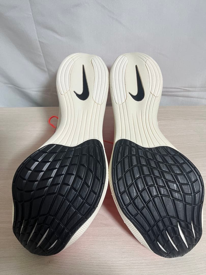 【新品未使用】NIKE ズームX ヴェイパーフライ ネクスト% 27cm