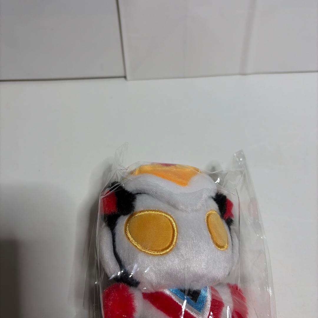 ウルトラマンビクトリー　ふわふわお座りぬいぐるみ　ウルトラマンショップ限定