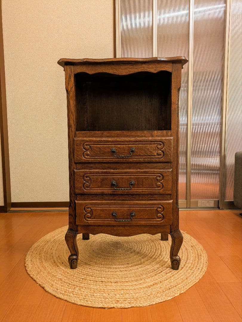 ルーマニア製 オーク材 猫脚チェスト