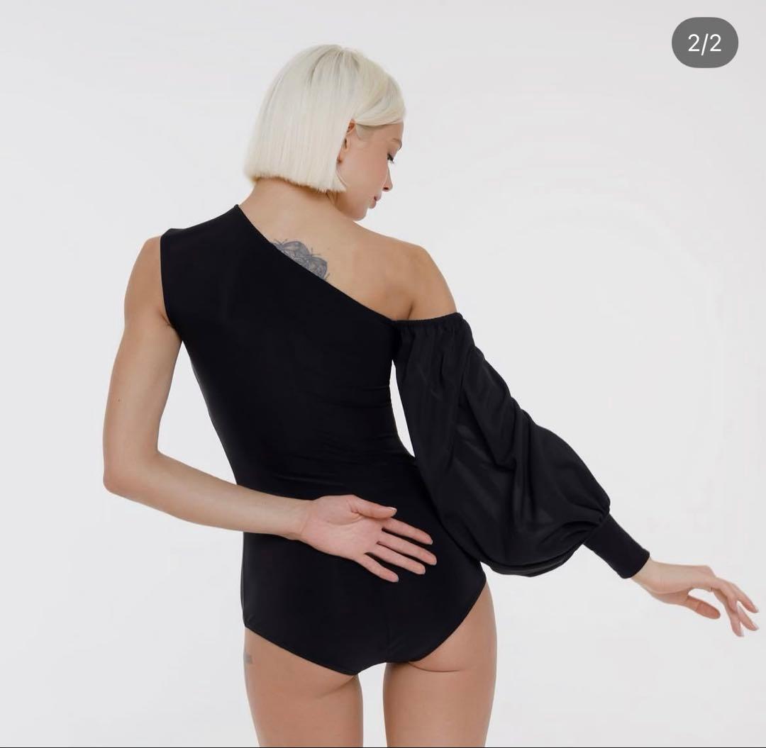 社交ダンス衣装　ダンスレオタード　ダンスウェア　カップ付　danza 黒