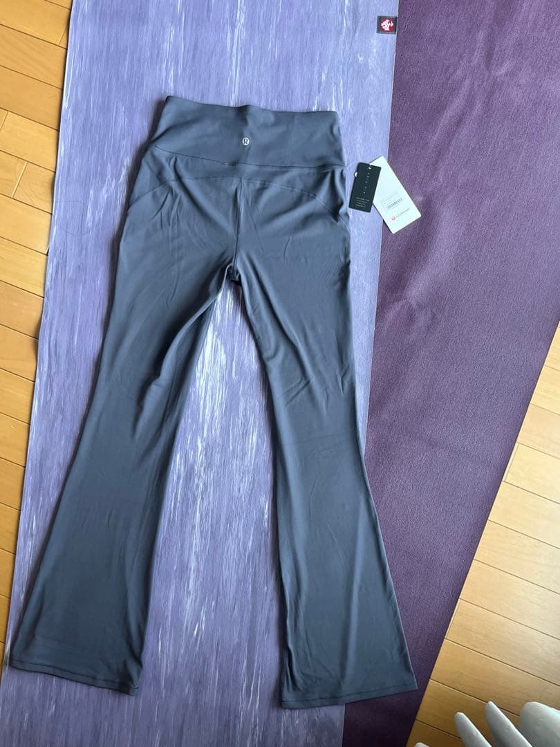 【新品・タグ付き】lululemon ルルレモン　レディース レギンス 36 M