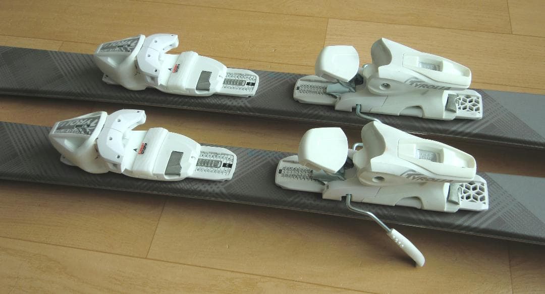 ■■最終特価■送料無料■Hart■女性用スキーフルセット■板148靴24.5■■