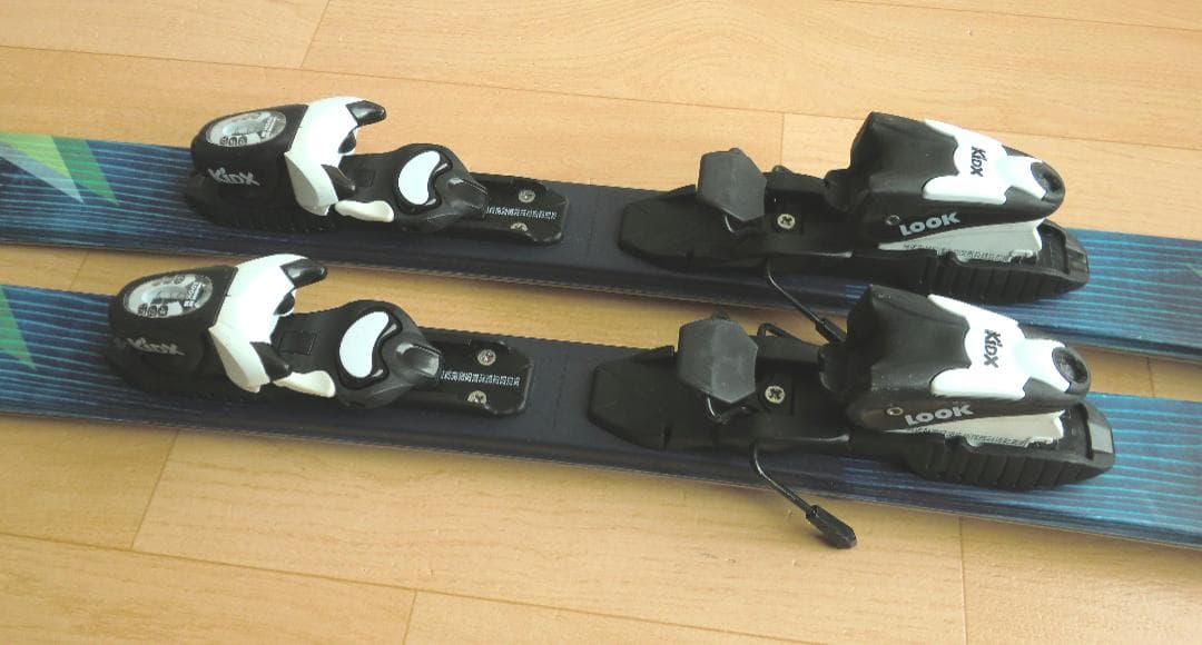 ■■1月限定■送料無料■Hart■子供用スキーセット■板128靴23■WAX済■