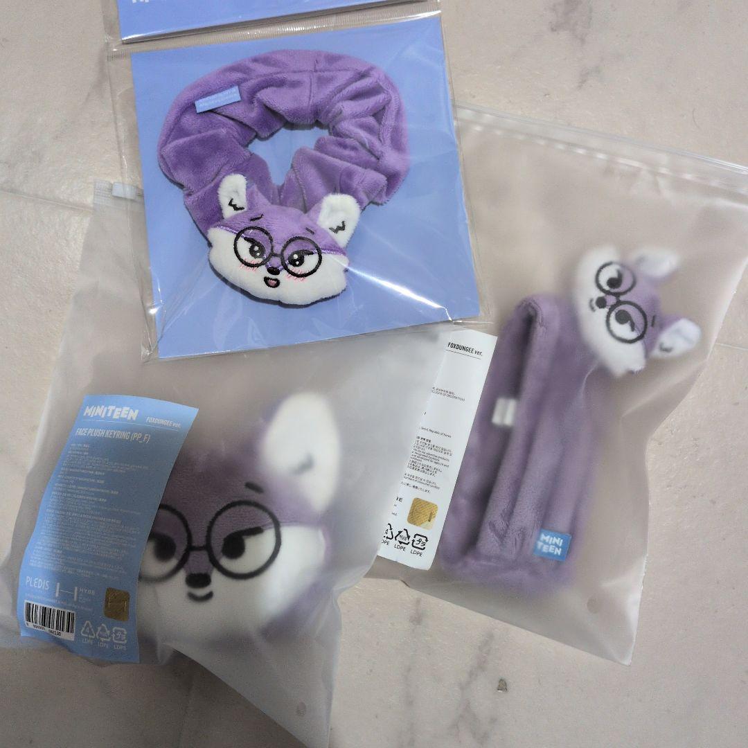 MINITEEN ライトスティックカバー・ヘアシュシュ•ポーチ ウォヌ