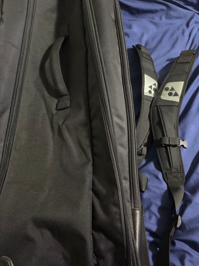 YONEX TOUR EDITION バドミントンバッグ〈テニス6本〉