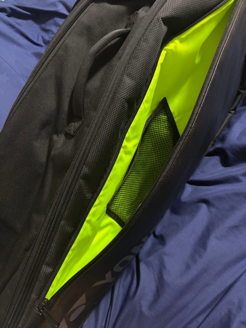 YONEX TOUR EDITION バドミントンバッグ〈テニス6本〉