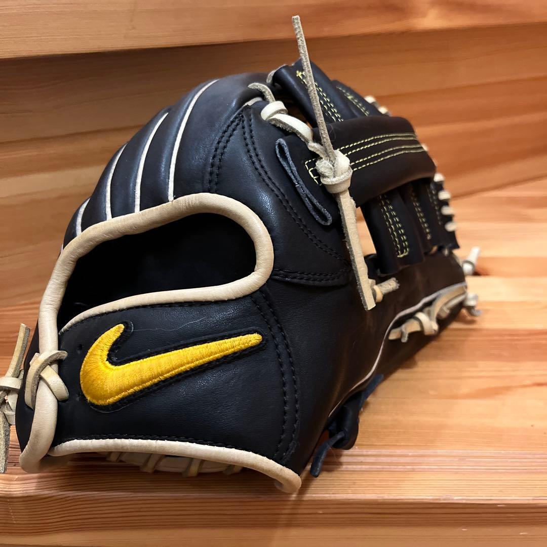 レア　Nike 外野用グローブ　 黒