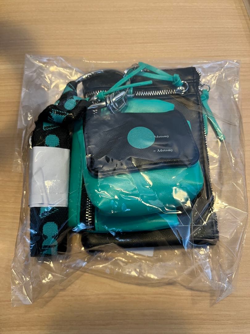 Adotomy ストラップポーチ　大阪会場限定　アドトミー