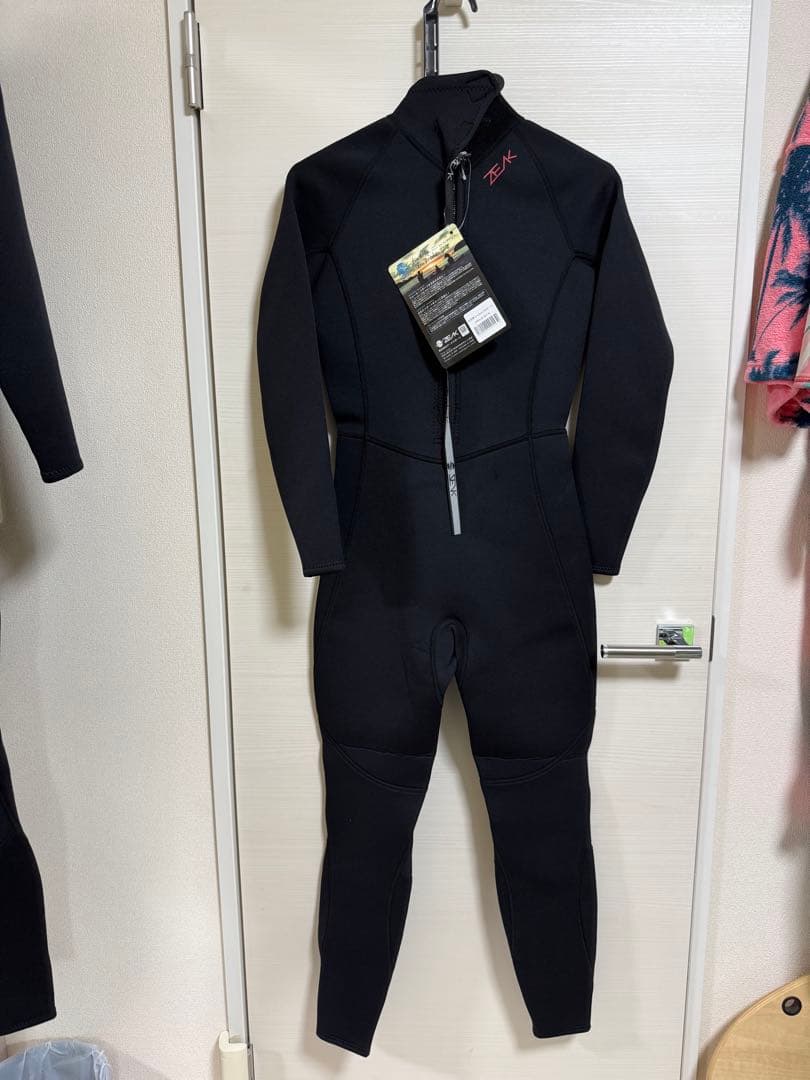 ★新品未使用★ZEAK(ジーク)ウエットスーツ womanLサイズ