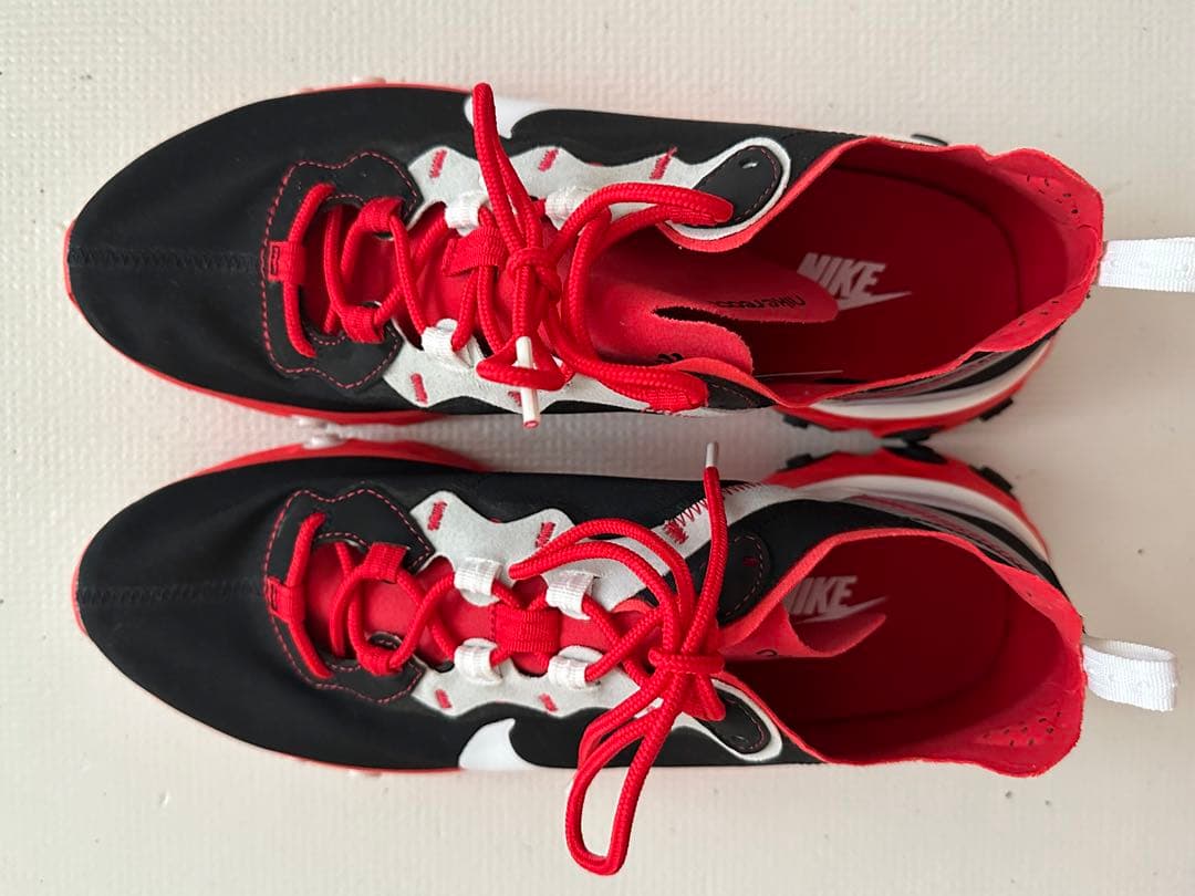 Nike ランニングシューズ 黒/赤