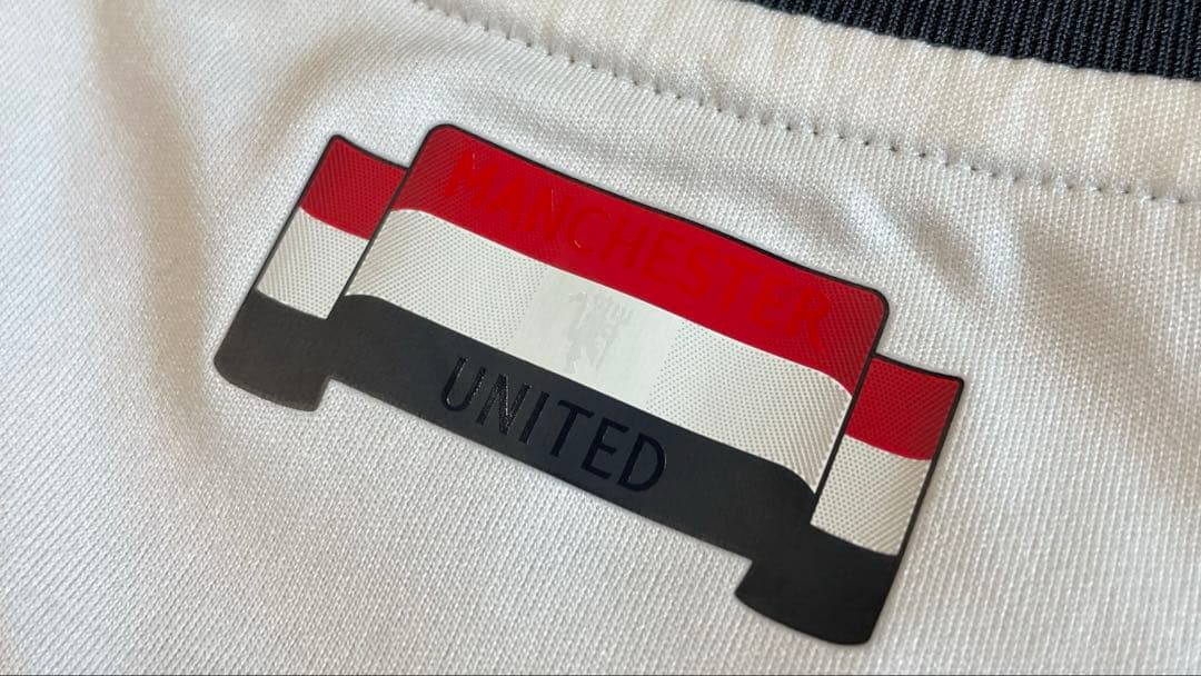 ウェア MANCHESTER UTD 24/25 3rd jersey