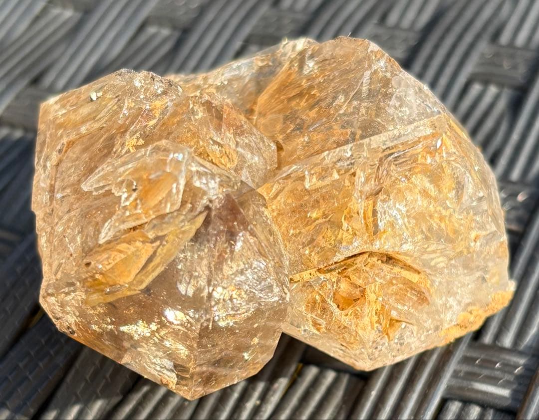 【天然石】原石　虹入り　天使の贈り物　骸骨水晶　エレスチャルクウォーツ②