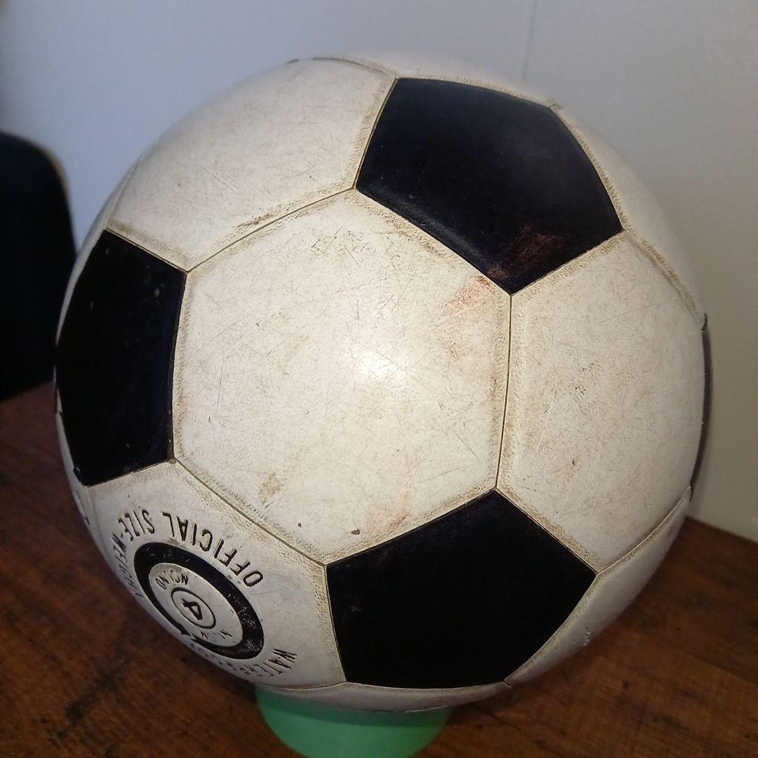 FIFA best eleven レア　４　サッカーボール ビンテージ　レトロ