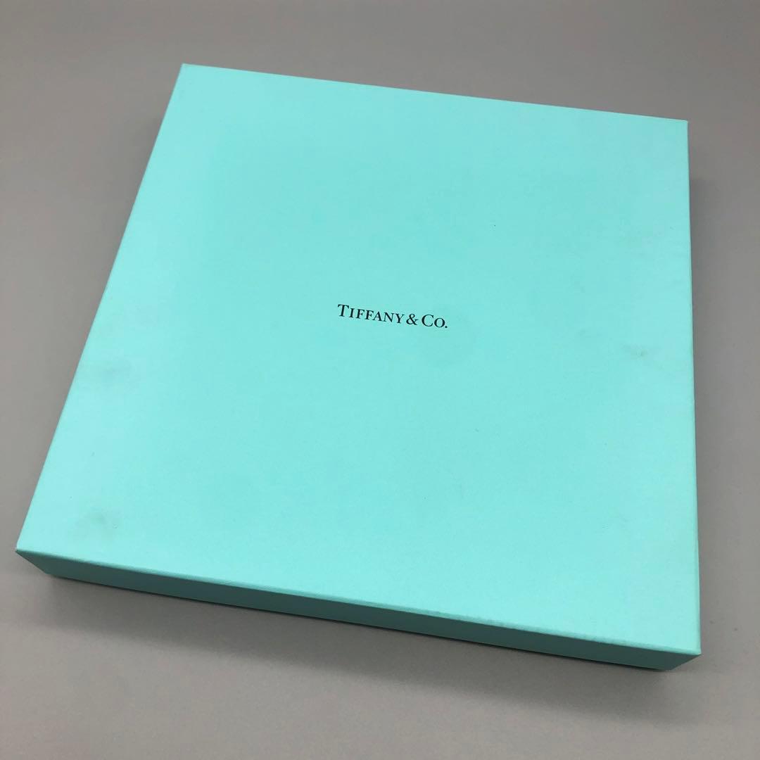 新品未使用箱入りティファニーブルーボックススクエアリボンプレート皿24cm