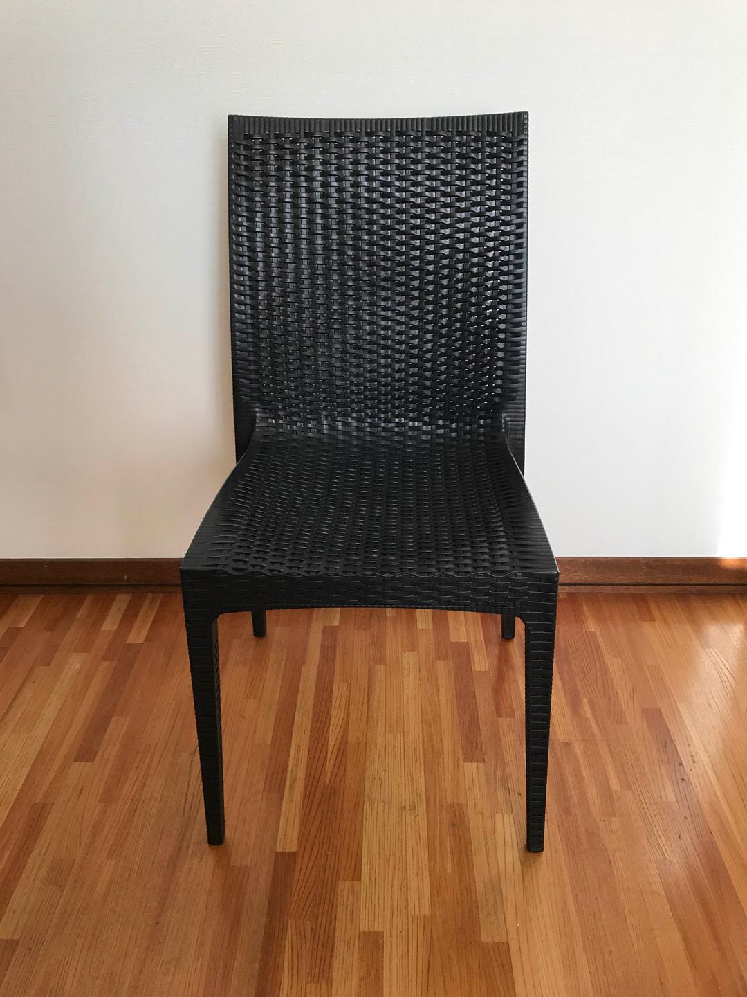 メッシュチェア