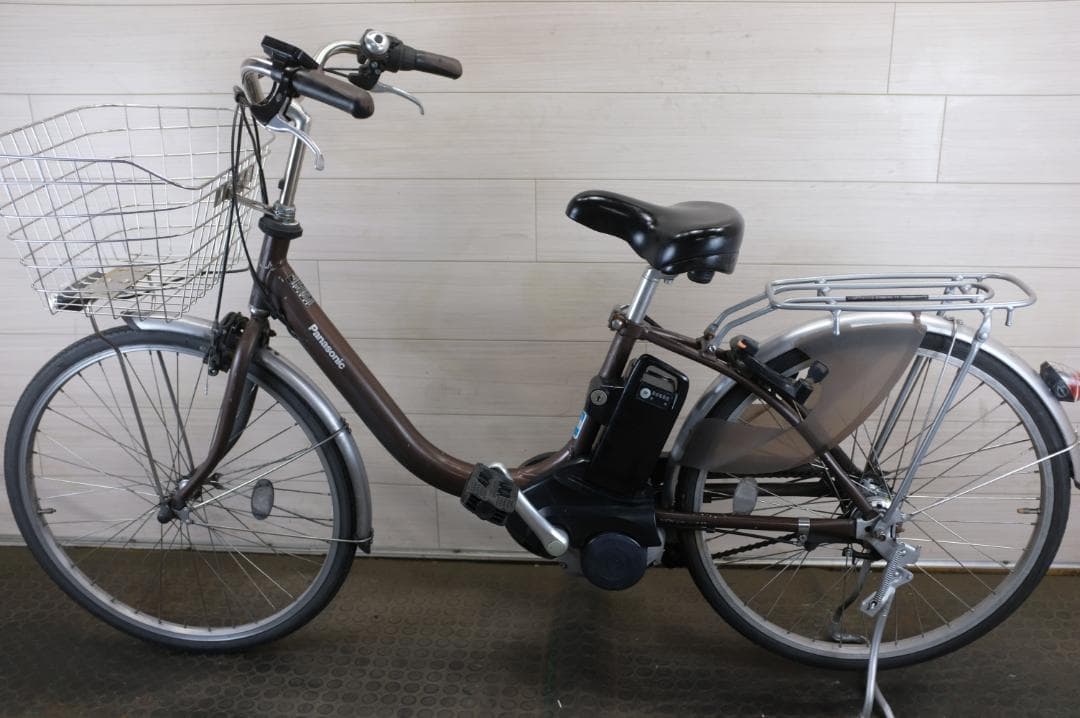 高年式　パナソニック　24インチ　3段　8Ah（5点灯）充電器あり