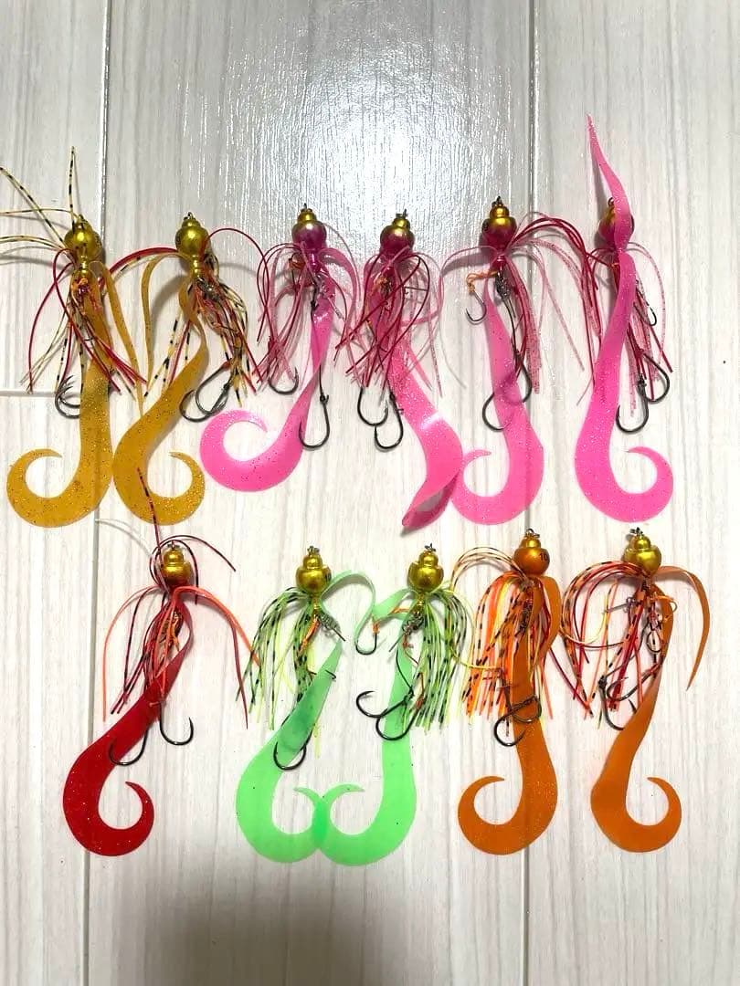 魚子ラバ21個　ケース付き