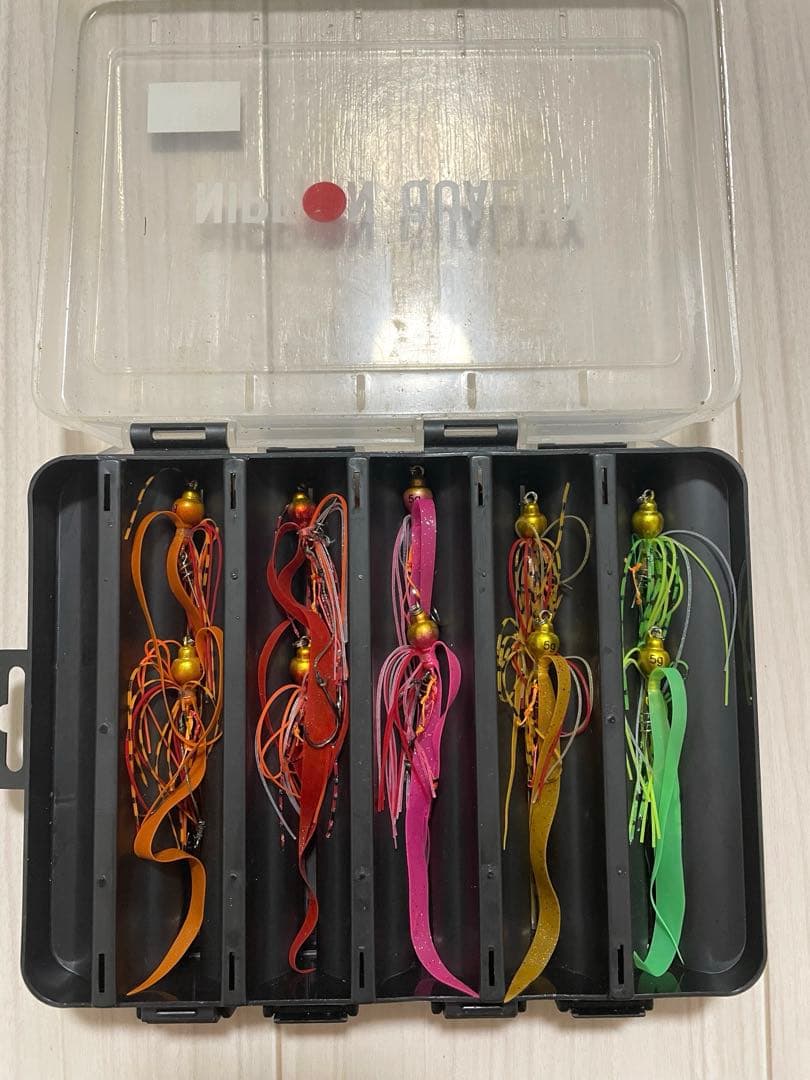 魚子ラバ21個　ケース付き