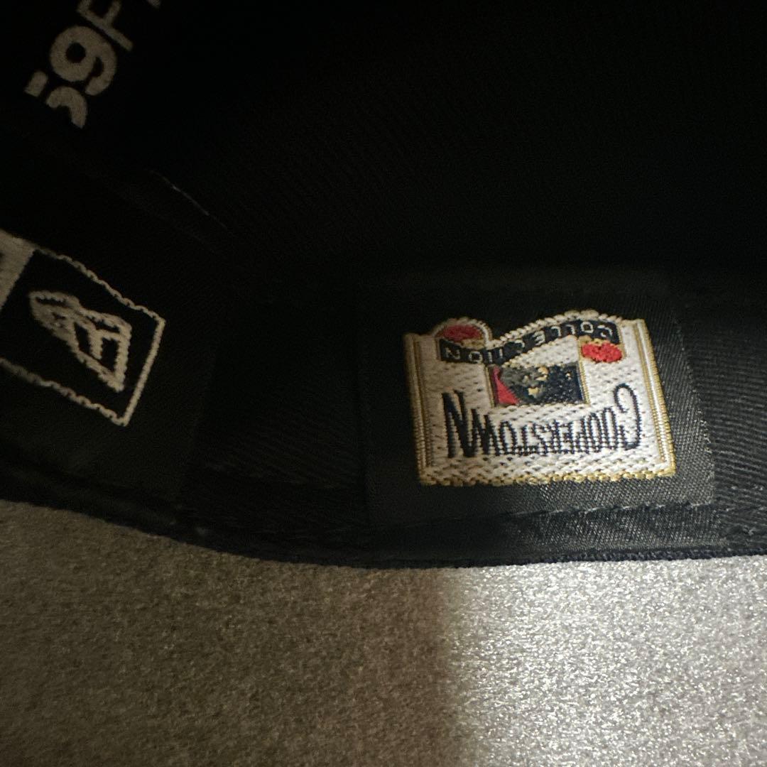 レア品　LA ドジャース　ベースボールキャップ　MLB NEWERA 紺色