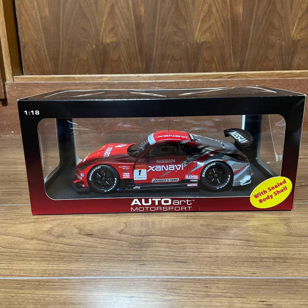 未展示品　オートアート1/18 Xanavi NISMO Z 2005