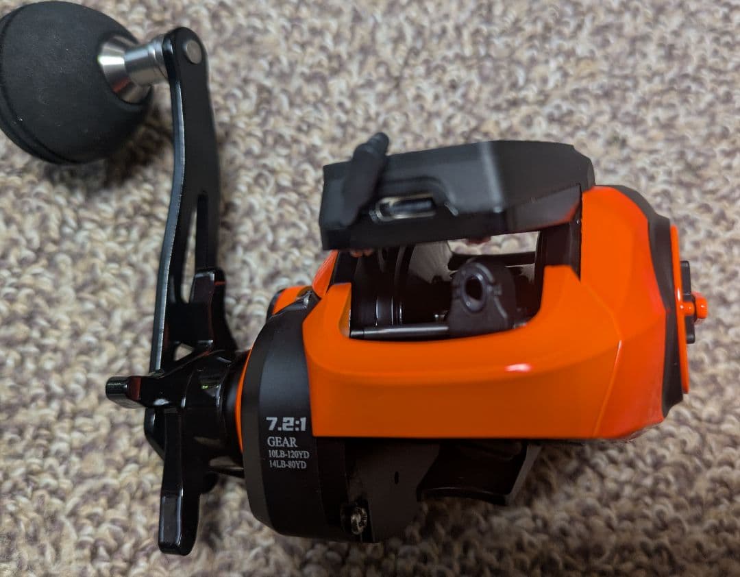 【未使用】デジタルカウンター付両軸リール 右巻きシングルパワーハンドル