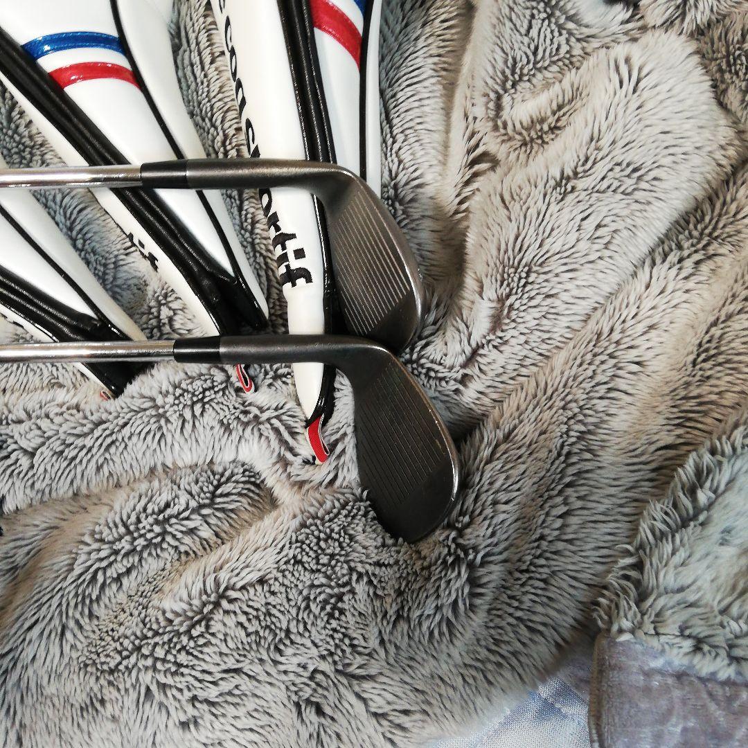 2007の名器バーナーとエアロバーナーのアイアン、ウェッジ、ソリクソン52.56