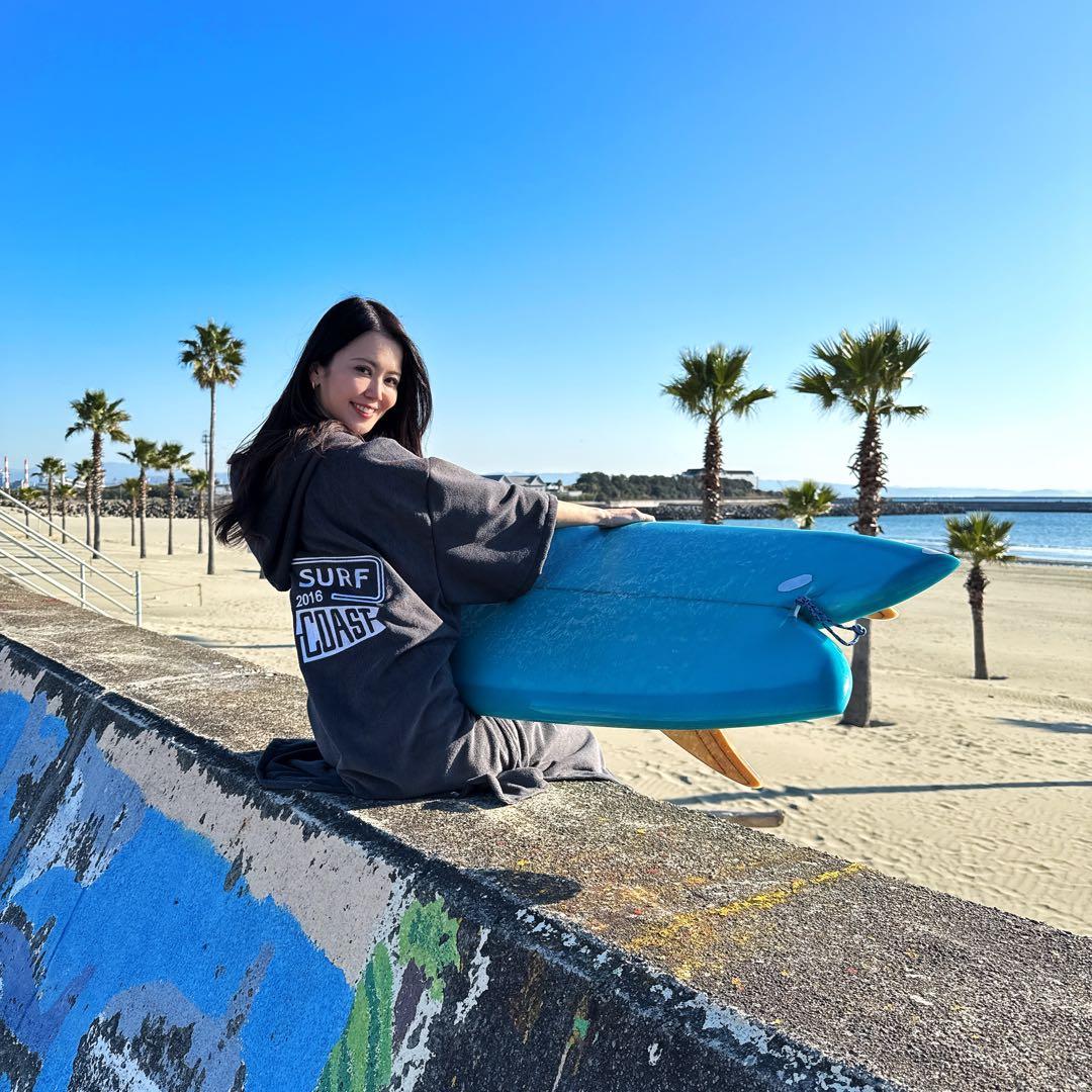 正規品　LUSSO SURF お着替えポンチョ　グレー　送料込み