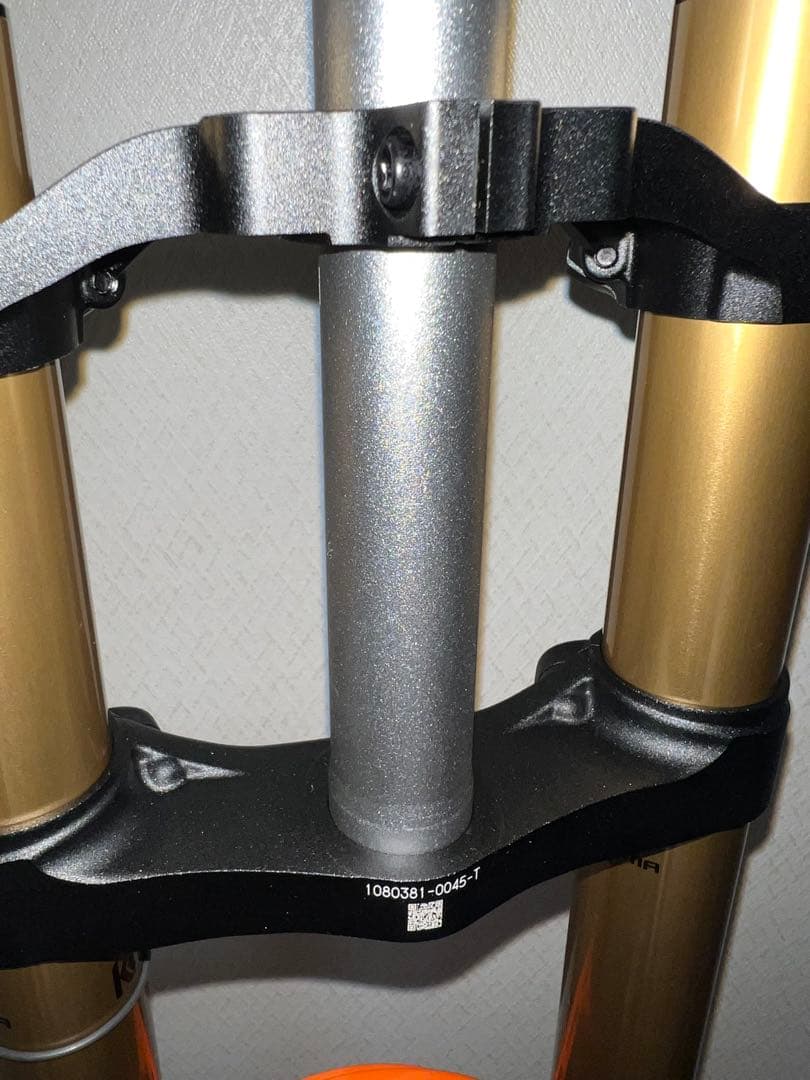 【新品•未使用】FOX40 ダウンヒル　MTB　サスペンション　29インチ