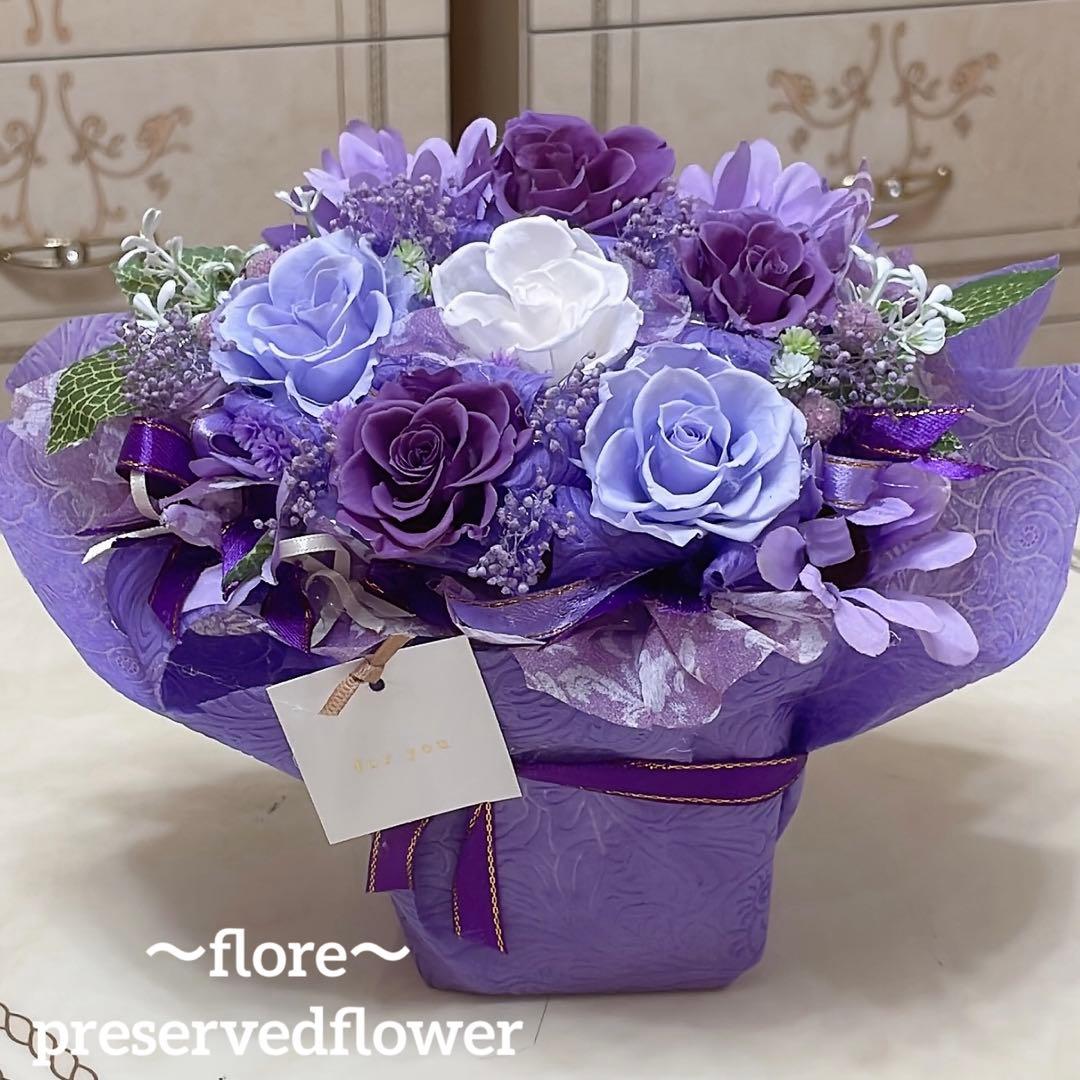 ✨大人気のミックスバラプリザーブド✨花束アレンジ✨ラッピングのまま飾れますよ✨