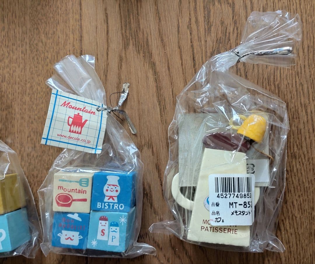 DECOLE　デコレ　メモスタンド　マグネット　小物入れ