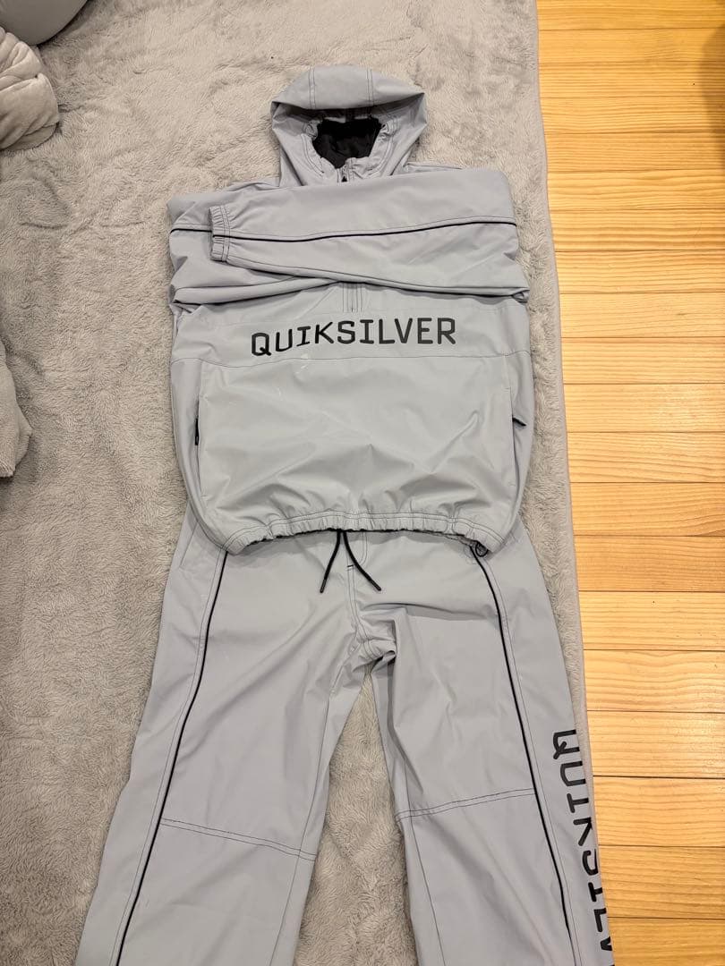 QUICKSILVER スノーボードウェア 上下セット