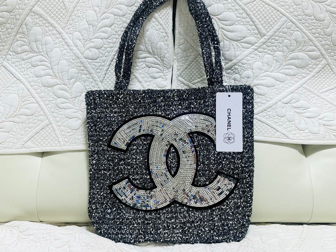 CHANEL スパンコール トートバッグ グレー　ノベルティ