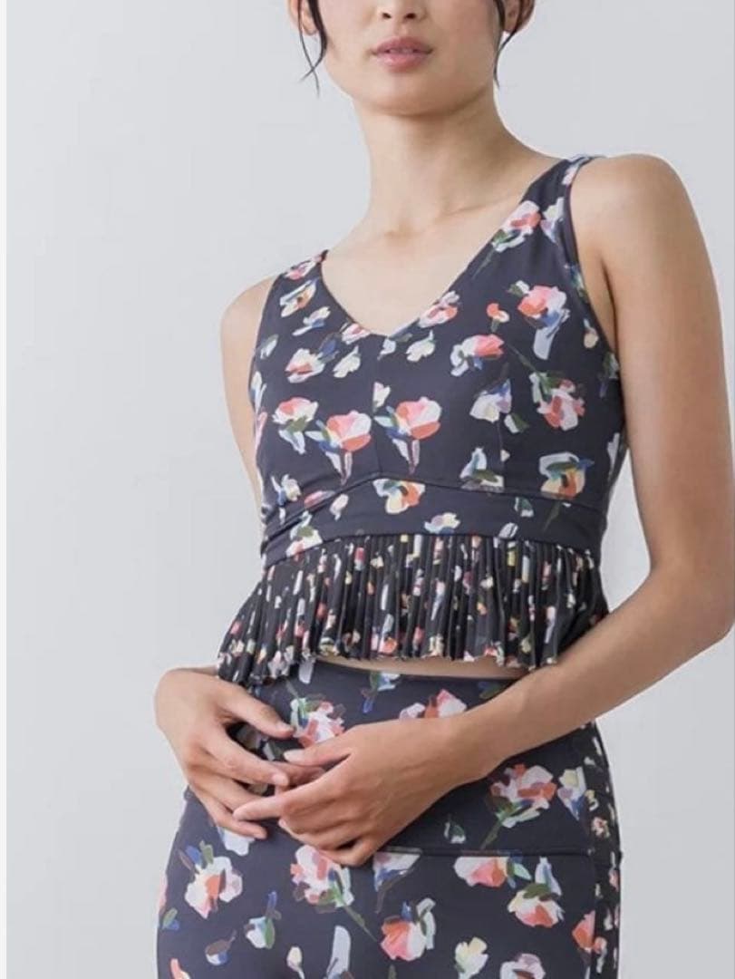 SUKALA 、花柄ヨガウェア Mサイズ、新品、未使用品