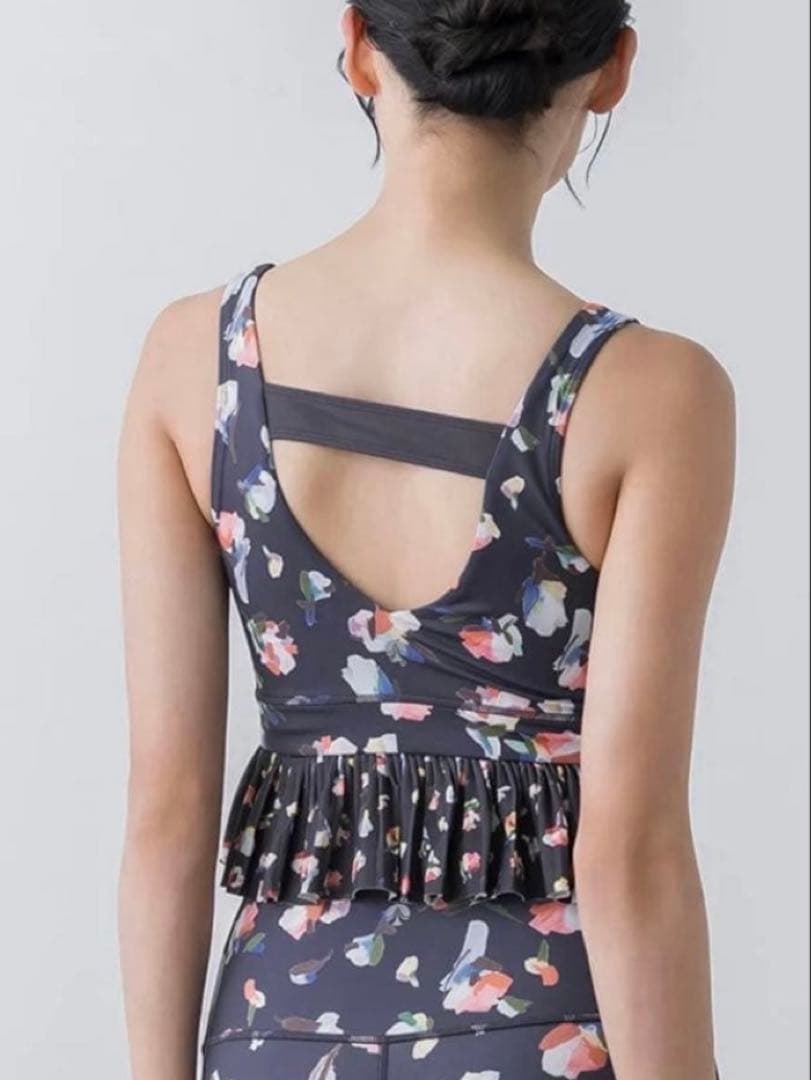 SUKALA 、花柄ヨガウェア Mサイズ、新品、未使用品