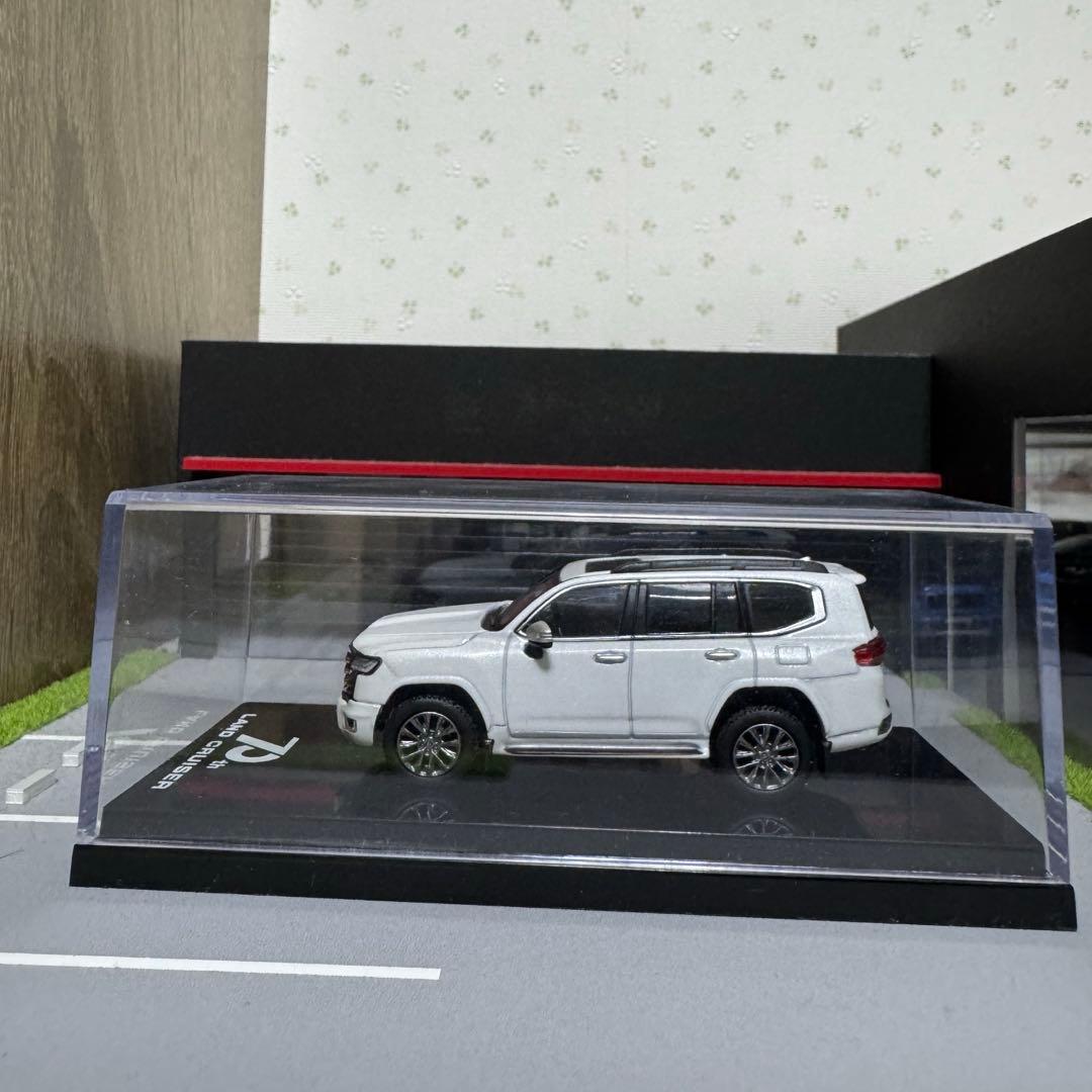 HobbyJapan ランドクルーザー300 White Black 1/64