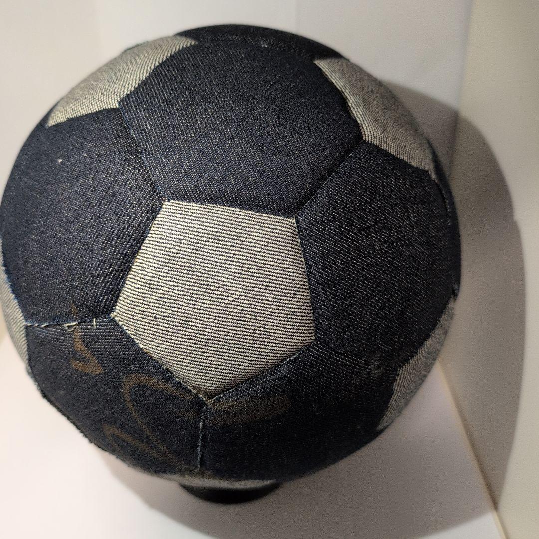 サッカーワールドカップドイツ大会出場記念 中田英寿直筆サイン入りサッカーボール