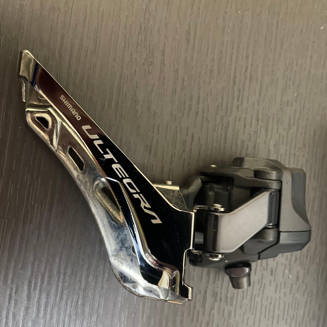 Shimano Ultegra Di2 フロントディレイラー　FD-8150