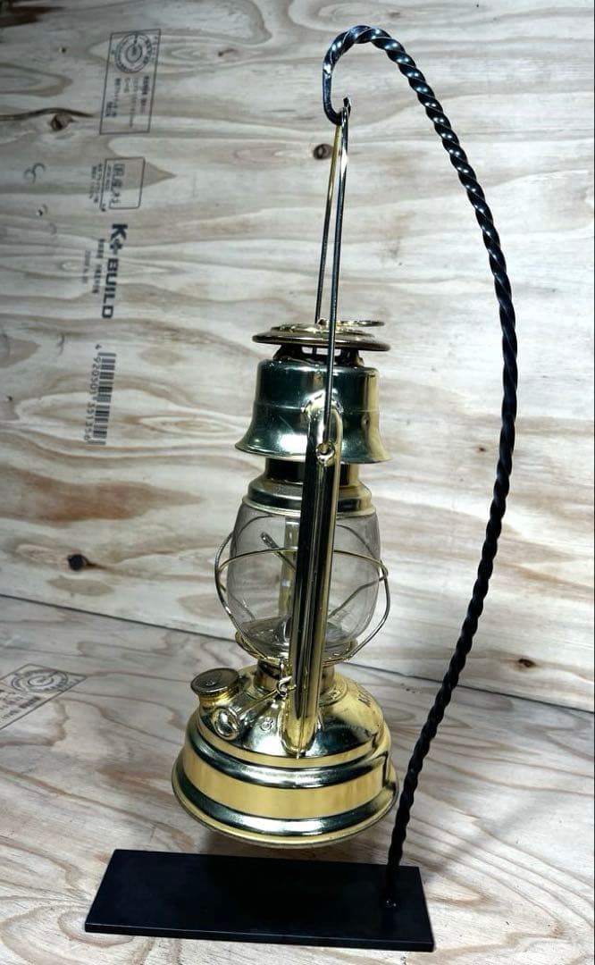 ランタンスタンド　鉄捻り黒染仕様