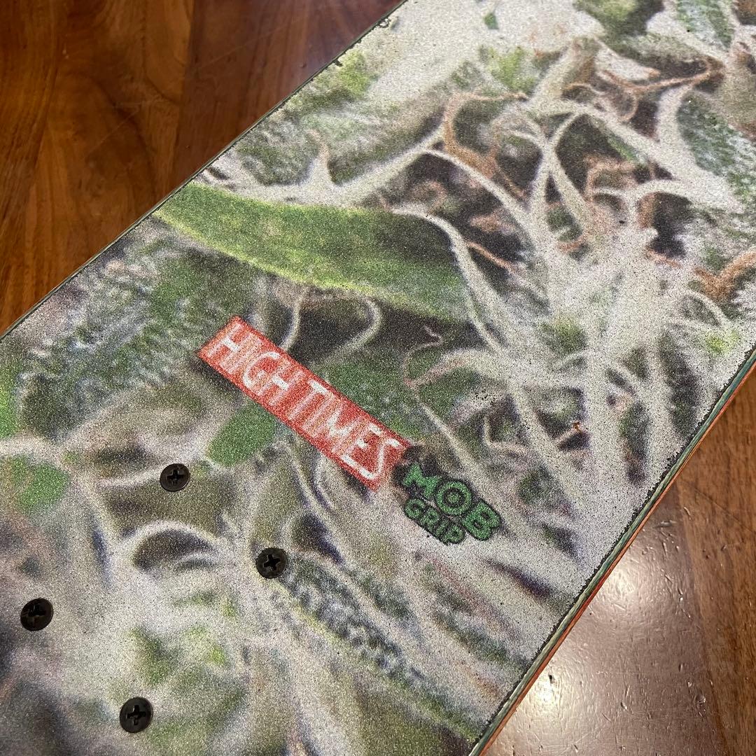 DGK スケボー　スケートボード　コンプリート　ベンチャートラック　美品