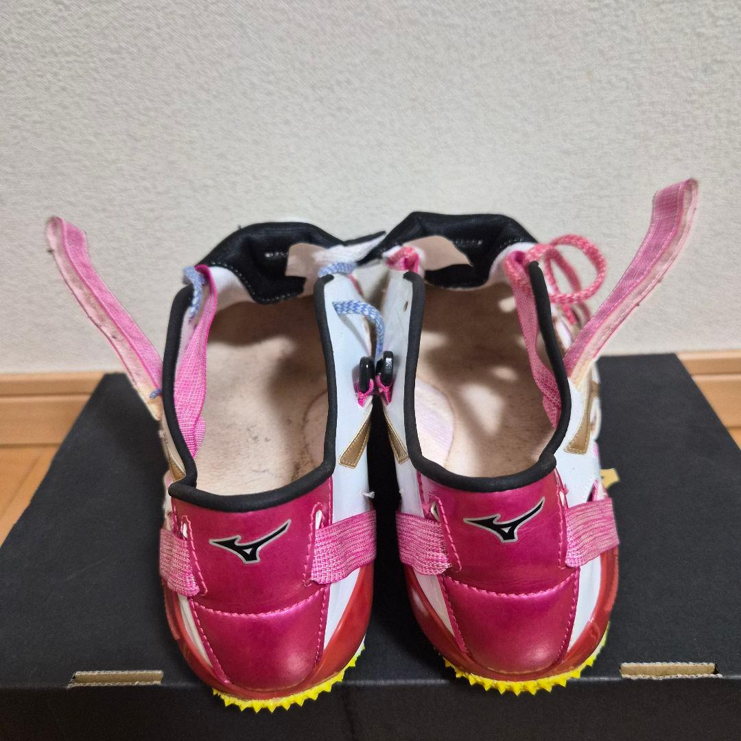 Mizuno インスサイレンサー NR5 ホワイト/ピンク/ゴールド