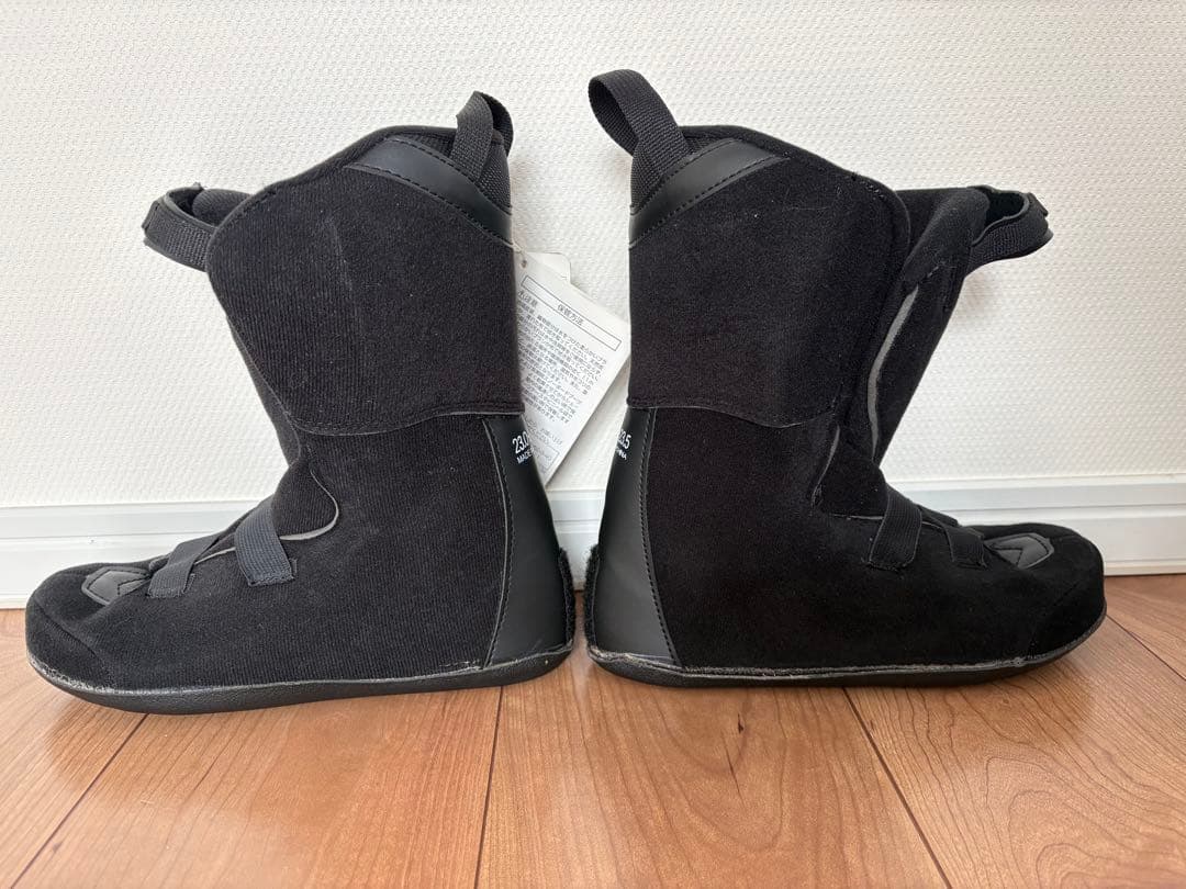 新品未使用品！　IGNIO ブラック スノーボードブーツ BOA 23.5cm