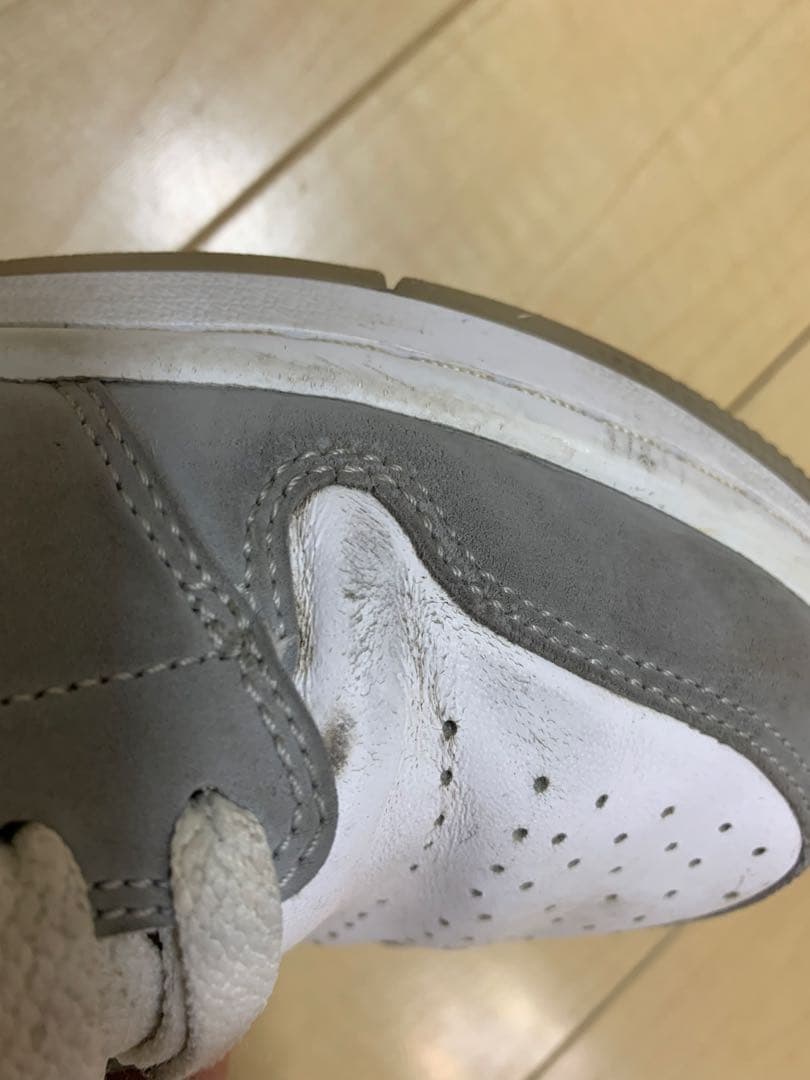 「希少品」ナイキ エア ジョーダン 1 ミッド　ホワイト/アトモスグリーン