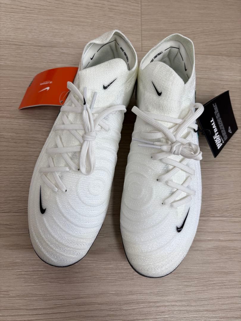 定価30,800円 ナイキ ファントム GX エリート FG 24.0cm