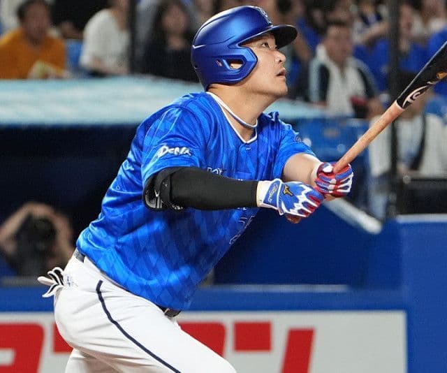 横浜DeNAベイスターズ　筒香嘉智選手レプリカユニフォーム　Sサイズ